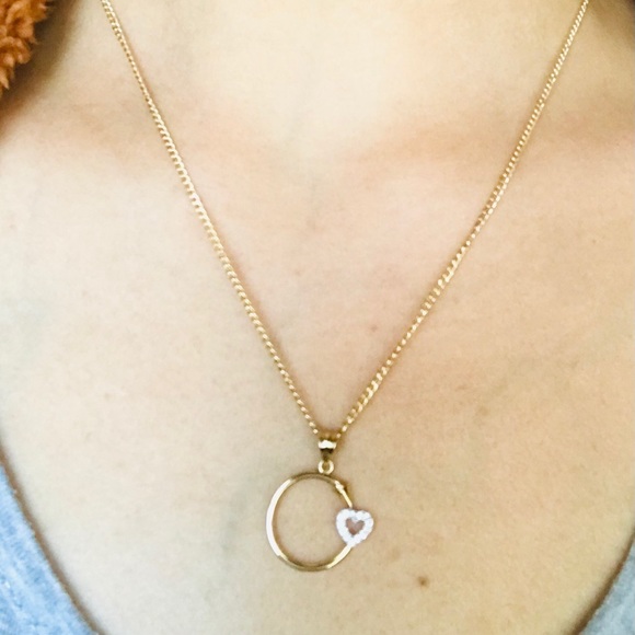 Real 18K Gold Necklace with Arrow Heart Pendant - Picture 3 of 5